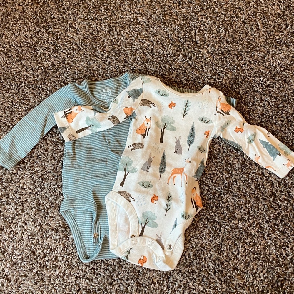 3 month long sleeve onesies set